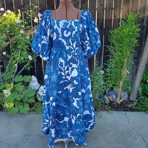 Blue Floral Puff-Sleeve Maxi Dress with Square Neckline
